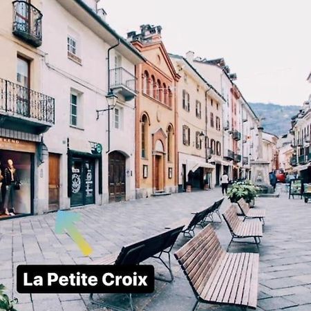Апартаменты La Petite Croix Аоста Экстерьер фото