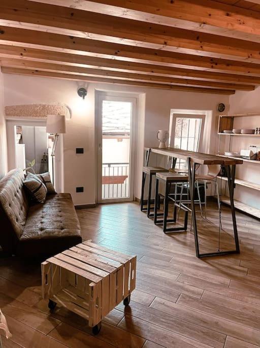 Апартаменты La Petite Croix Аоста Экстерьер фото